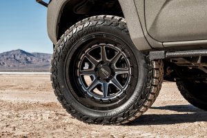 Tire - Rough Country - Venom Terra Hunter R/T
